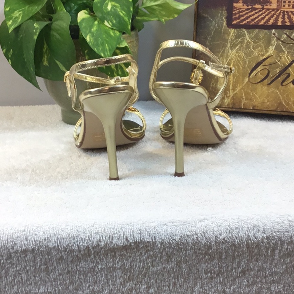 ⭐️👠SWEET SEVENTEEN GOLD JEWELED HEELS-NWOT👠⭐️ - Picture 5 of 8